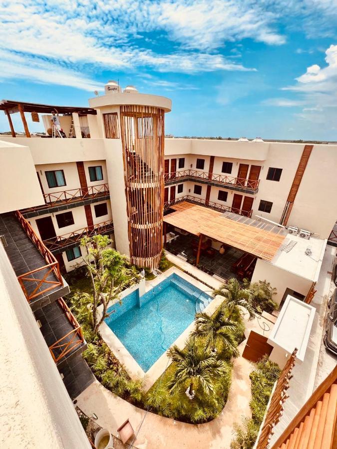 Hotel Manglar Suites Махахуал Екстериор снимка
