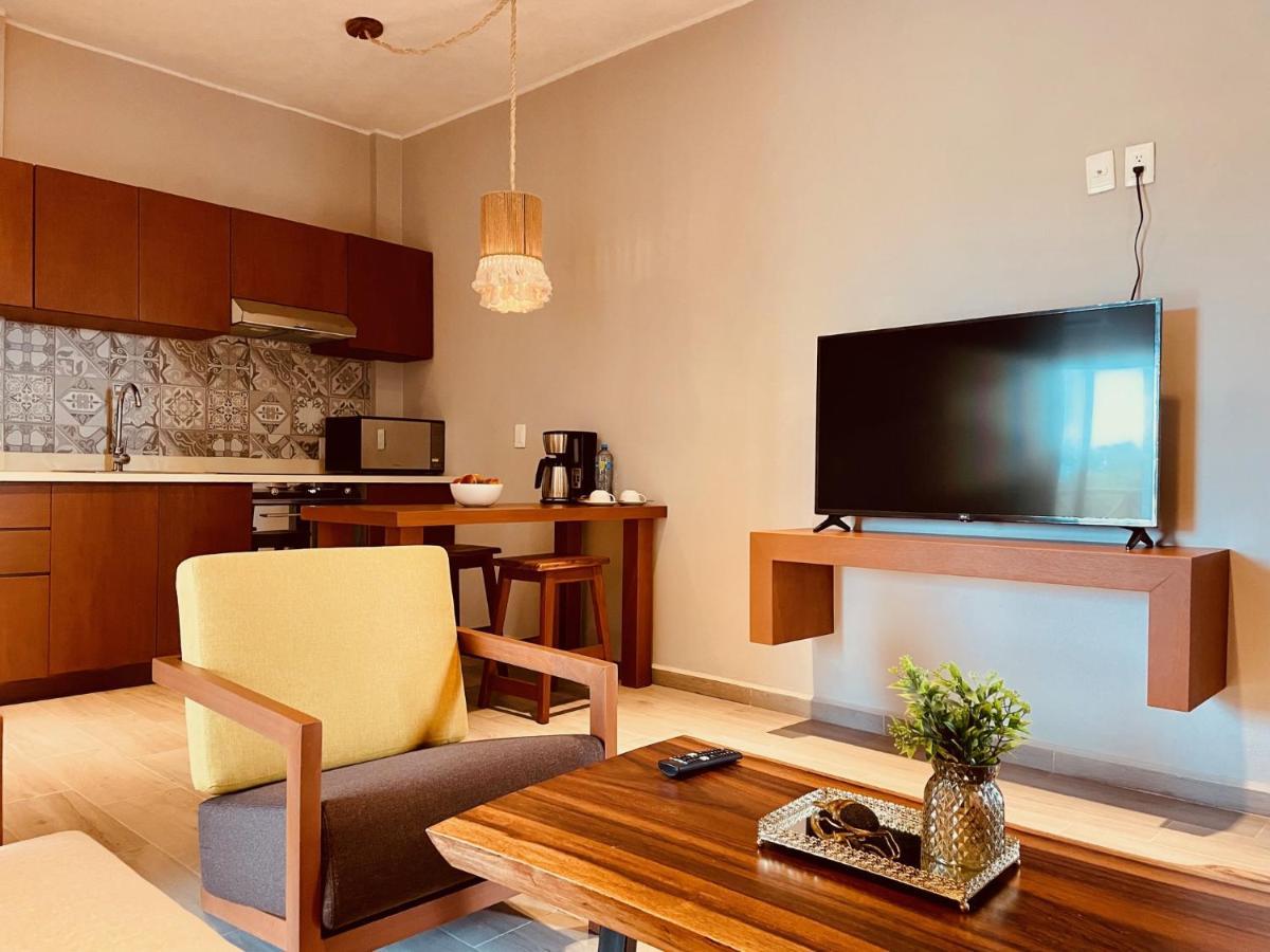 Hotel Manglar Suites Махахуал Екстериор снимка