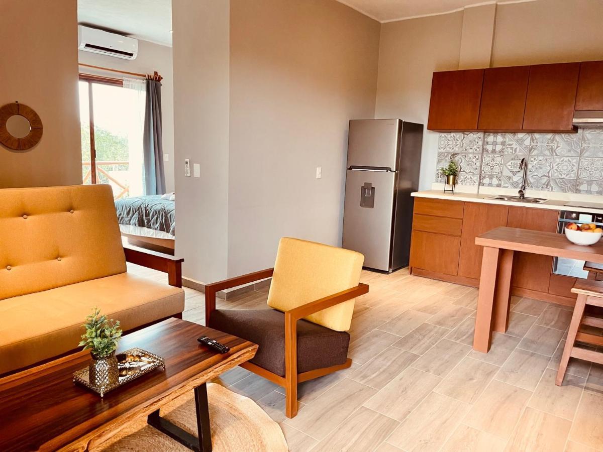 Hotel Manglar Suites Махахуал Екстериор снимка