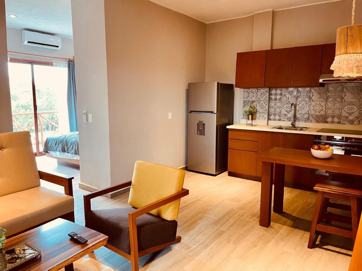 Hotel Manglar Suites Махахуал Екстериор снимка