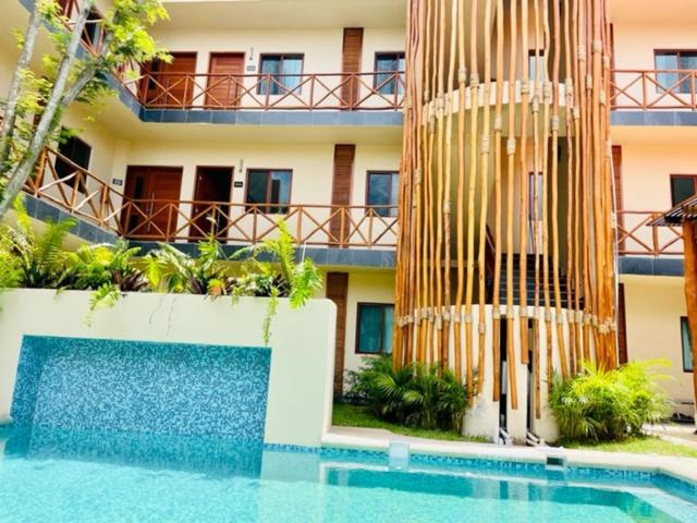 Hotel Manglar Suites Махахуал Екстериор снимка
