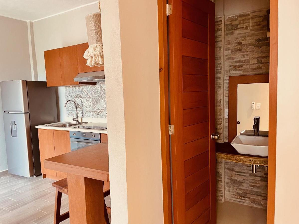 Hotel Manglar Suites Махахуал Екстериор снимка