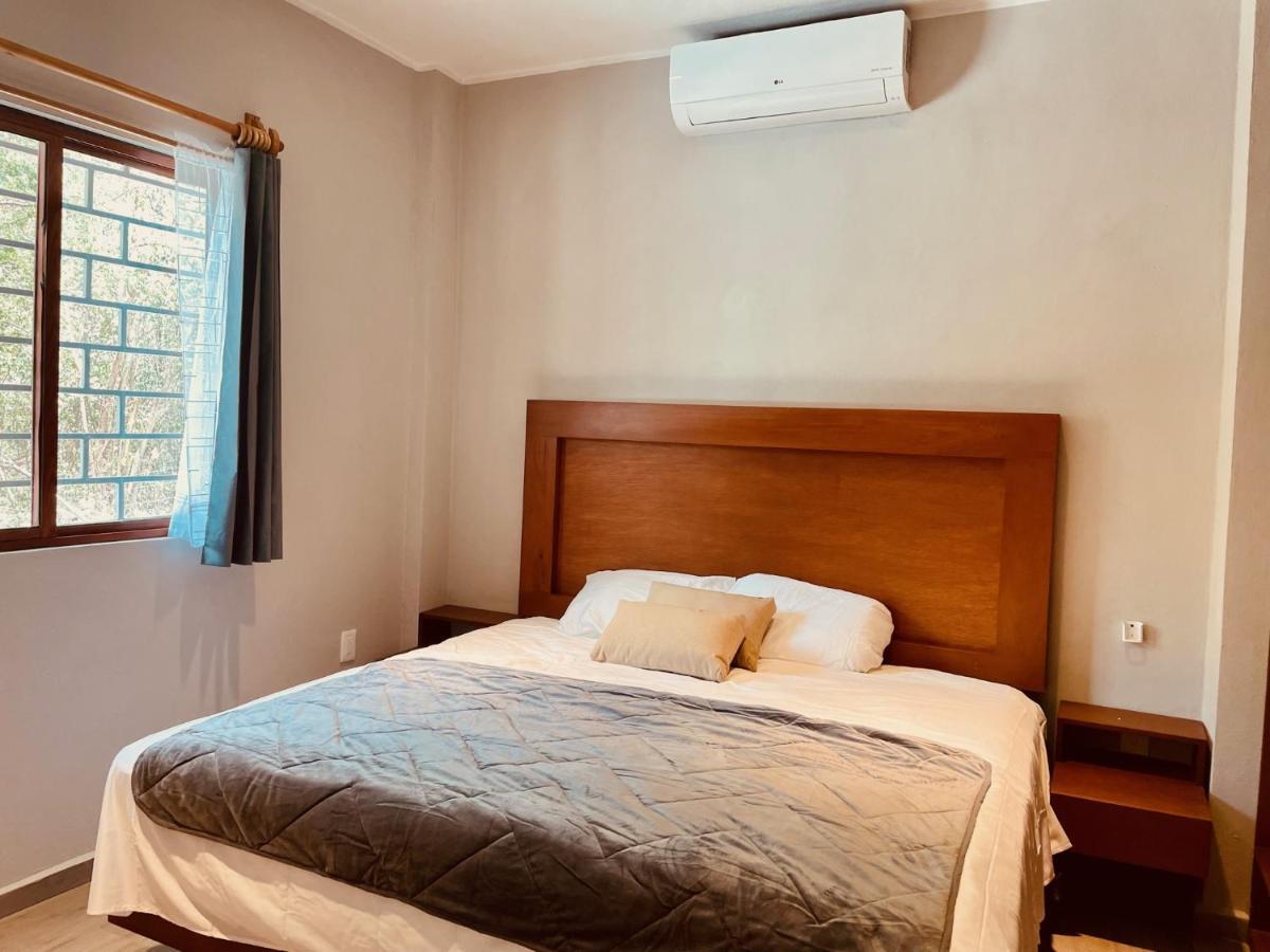 Hotel Manglar Suites Махахуал Екстериор снимка