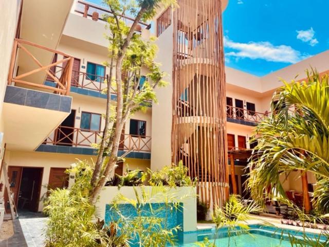Hotel Manglar Suites Махахуал Екстериор снимка
