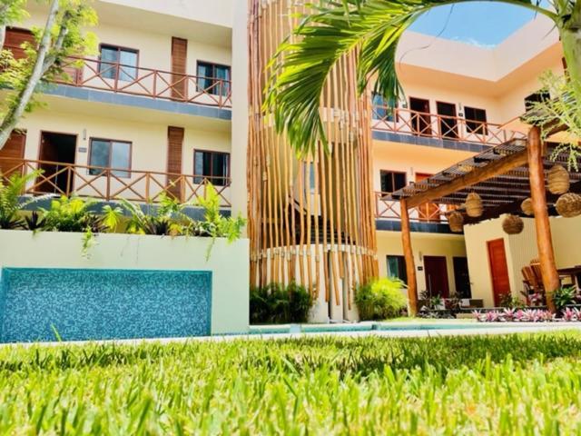 Hotel Manglar Suites Махахуал Екстериор снимка